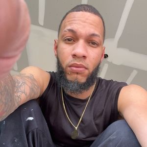 Meet your Posher, Carlos